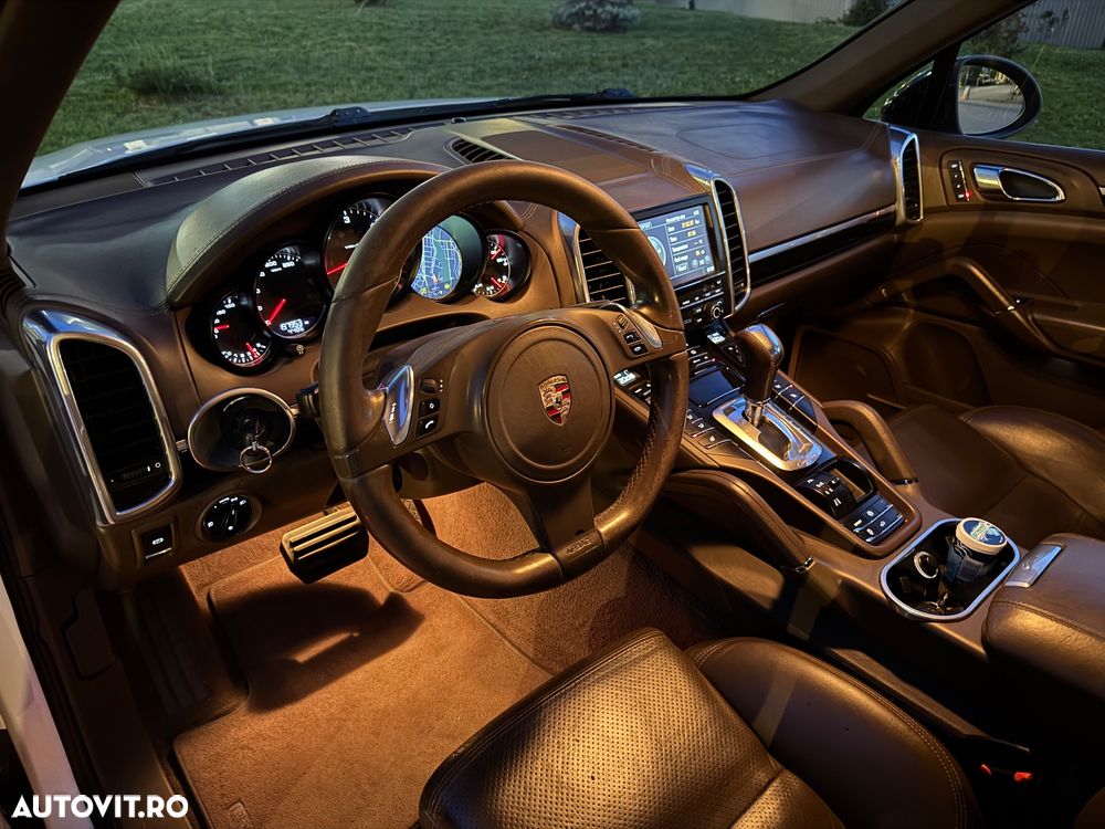 Porsche Cayenne Platinum Edition - 6