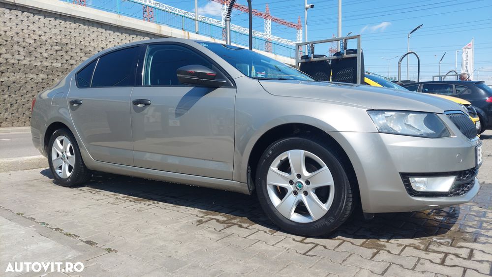 Skoda Octavia 1.6 TDI Ambition - 17