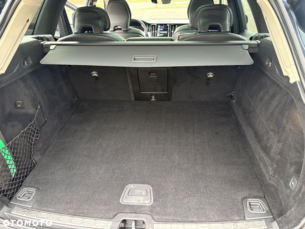 Volvo XC 60 B5 B Momentum Pro - 7