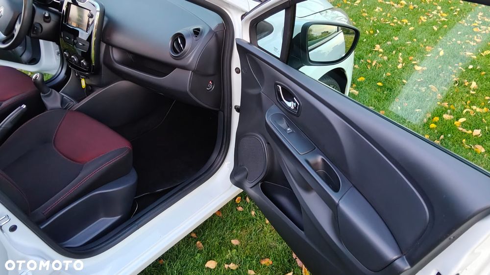 Renault Clio 1.2 16V 75 Experience - 27