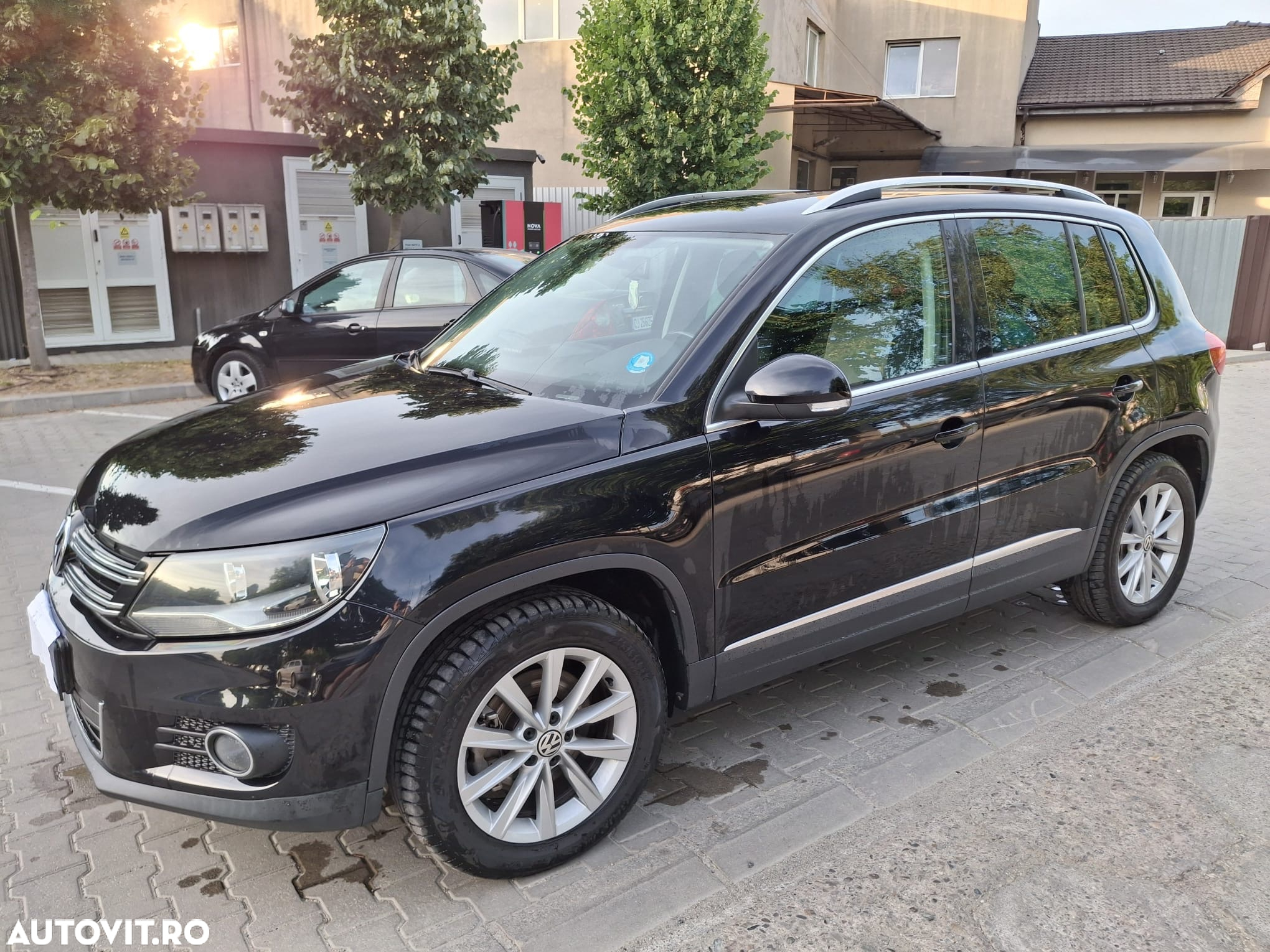 Volkswagen Tiguan 2.0 TDI 4Motion DSG BMT Track & Style - 3