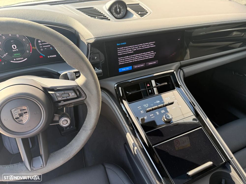 Porsche Panamera Turbo E-Hybrid - 26