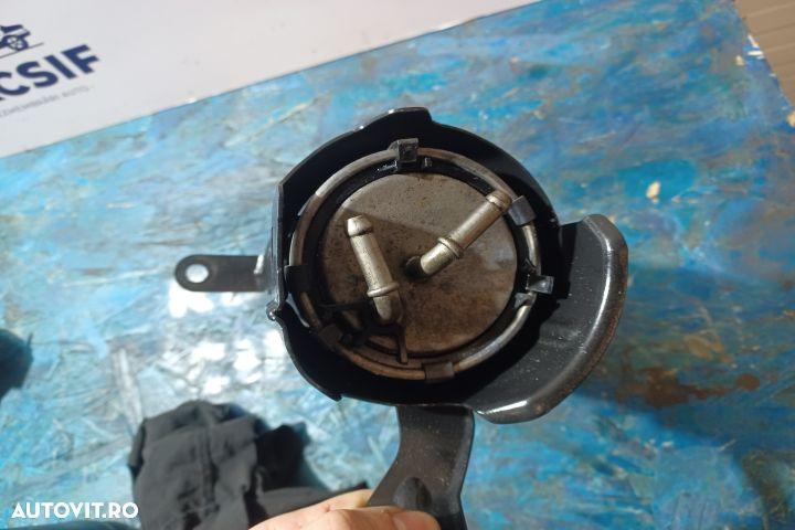 Carcasa filtru motorina 6Q0127224E 1.4 TDI Volkswagen VW Polo 4 9N [f - 3