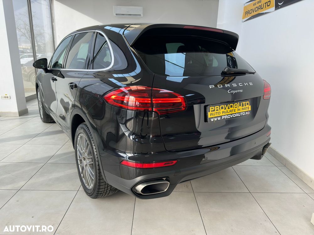 Porsche Cayenne Diesel Platinum Edition - 3