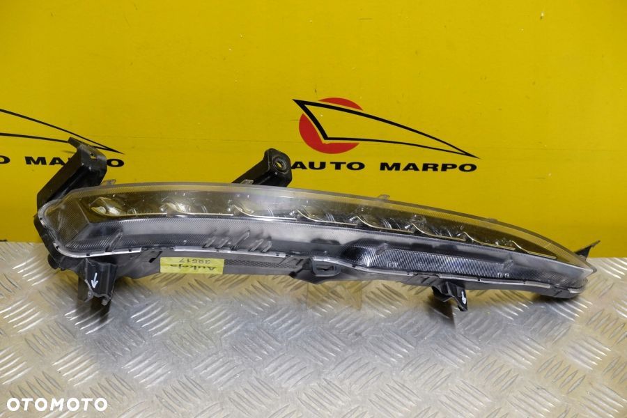 HYUNDAI GENESIS G90 2017- HALOGEN LAMPA LED DRL R - 7