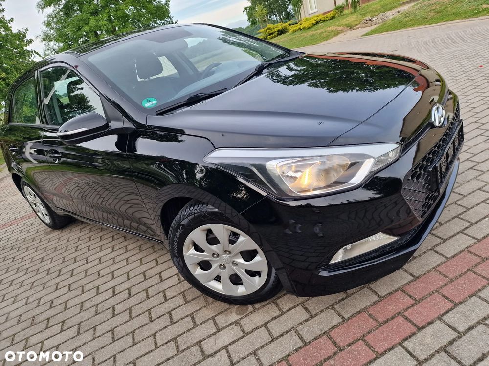 Hyundai i20 blue 1.2 Classic - 13