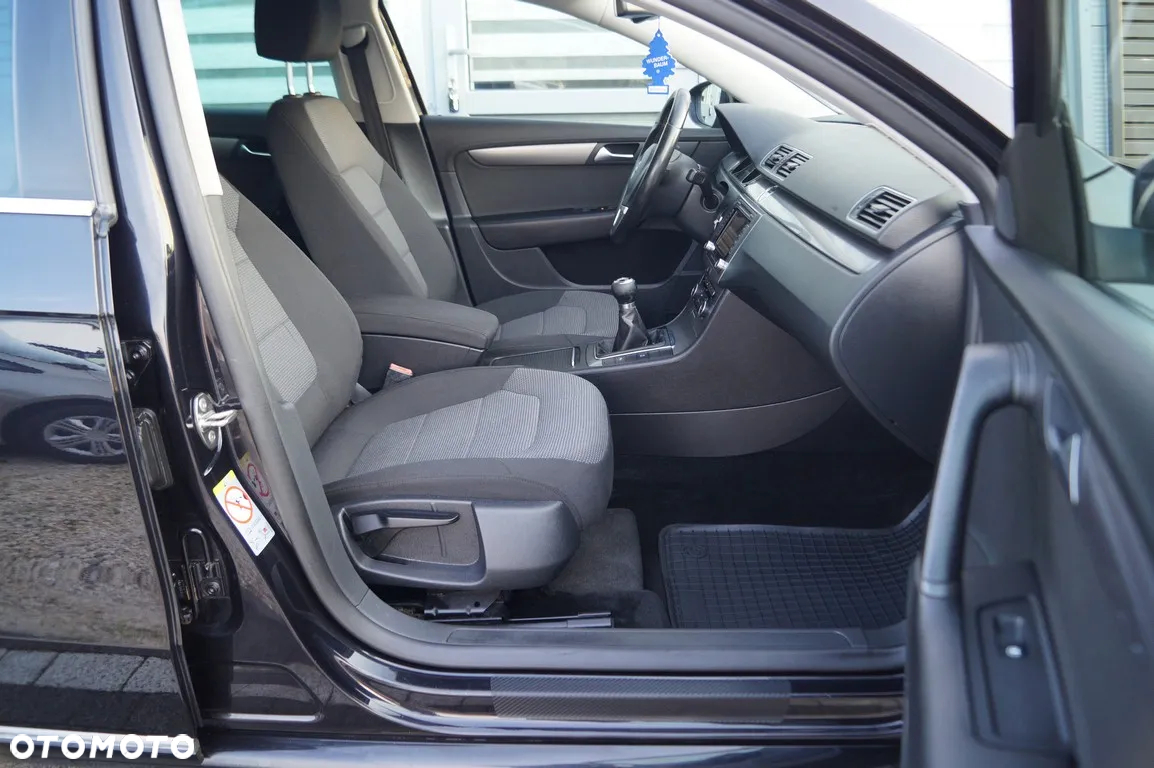Volkswagen Passat Variant 2.0 TDI Highline - 22