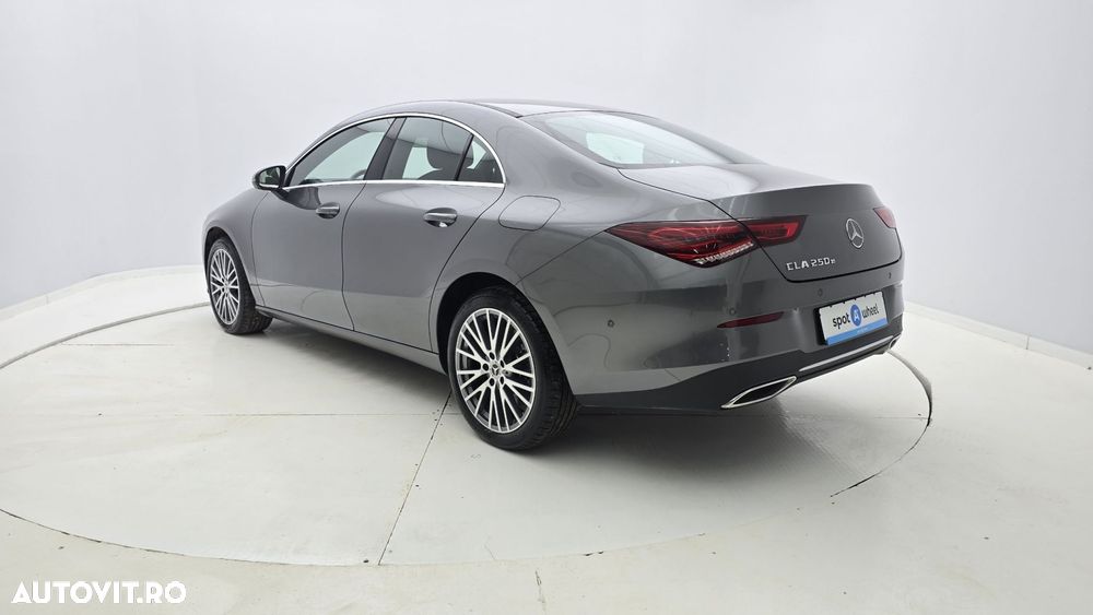 Mercedes-Benz CLA - 8