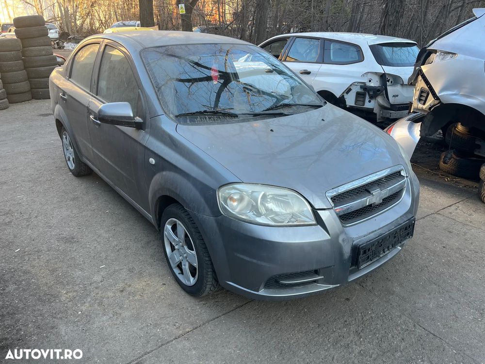 Dezmembrez Chevrolet Aveo gri inchis 1,4 16v 112.000 km 69KW F14D3 - 1