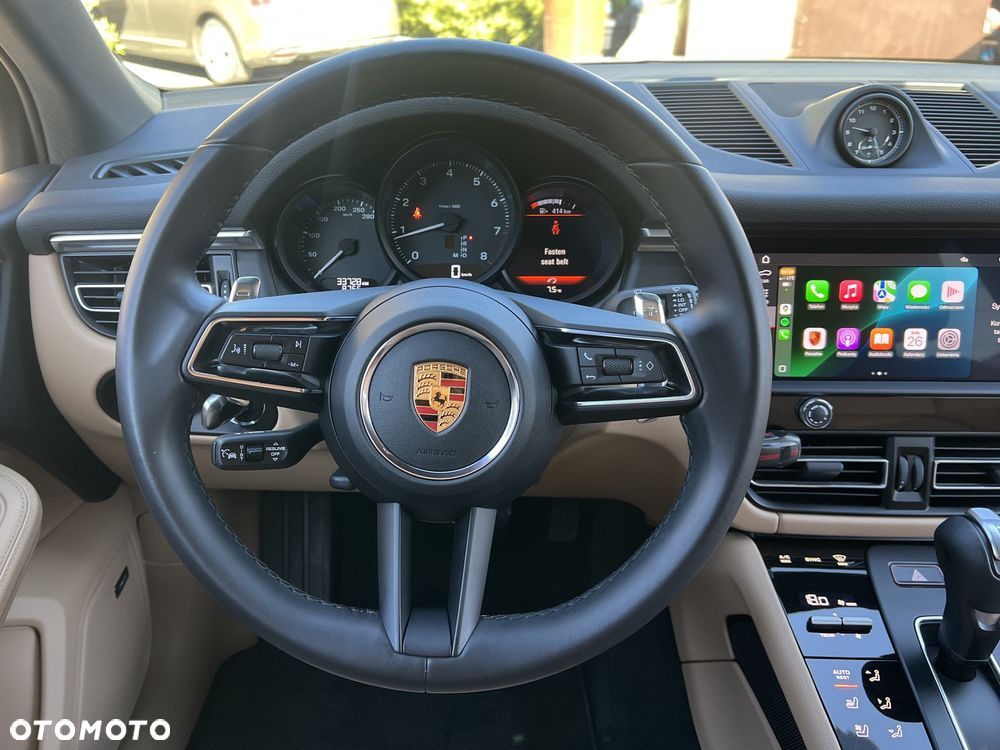 Porsche Macan Standard - 18