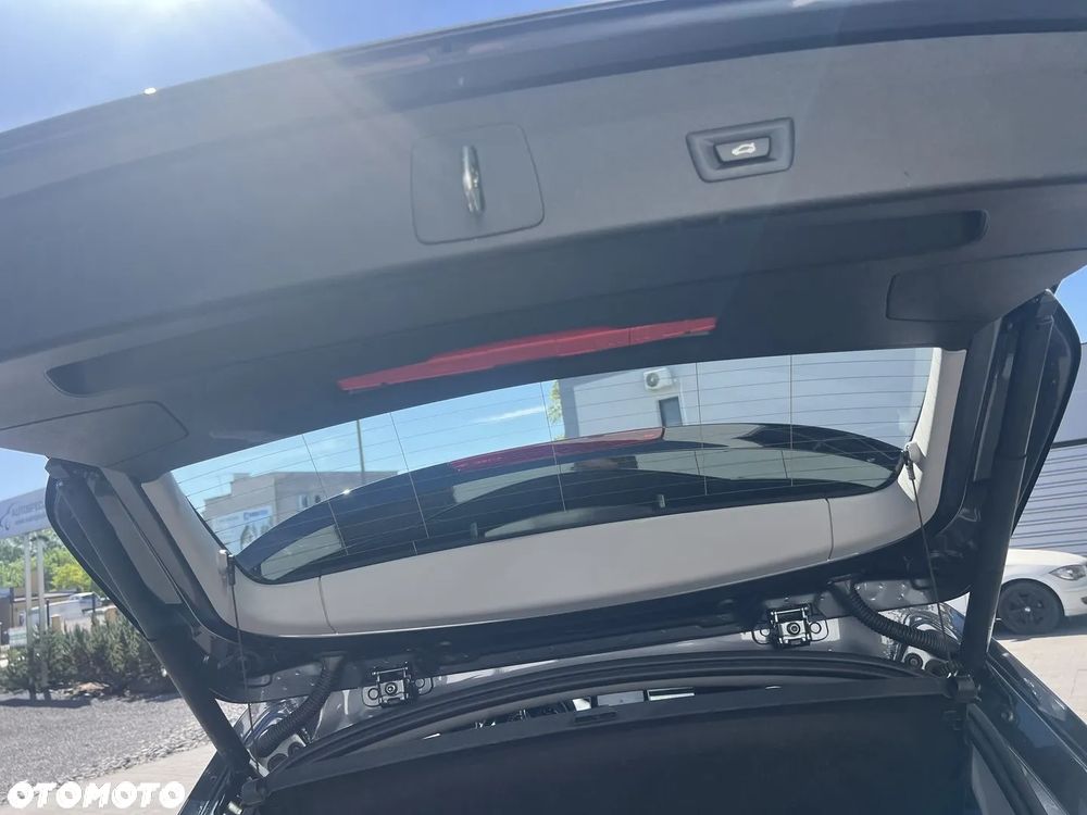 BMW X1 sDrive16d - 8