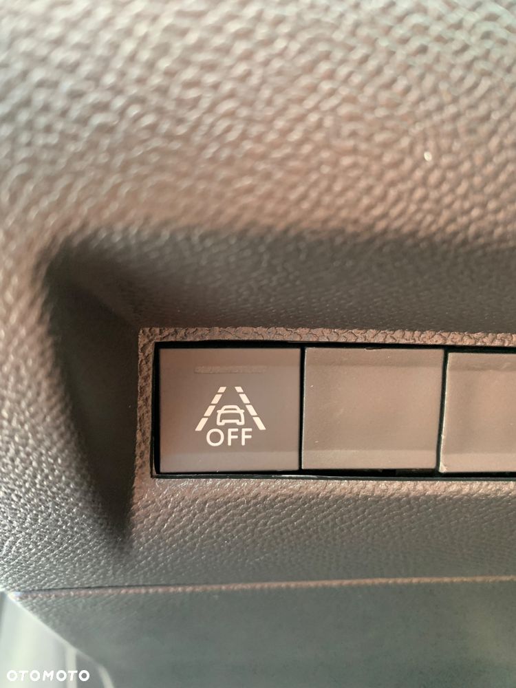 Peugeot 208 Elektromotor 136 GT Pack - 19