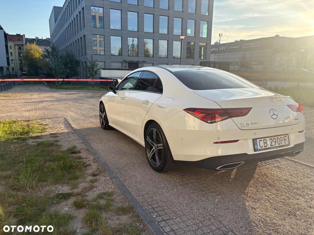 Mercedes-Benz CLA 220 4-Matic Progressive 7G-DCT - 8
