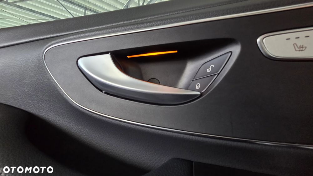 Mercedes-Benz Klasa V 250 d lang 9G-TRONIC Avantgarde - 14