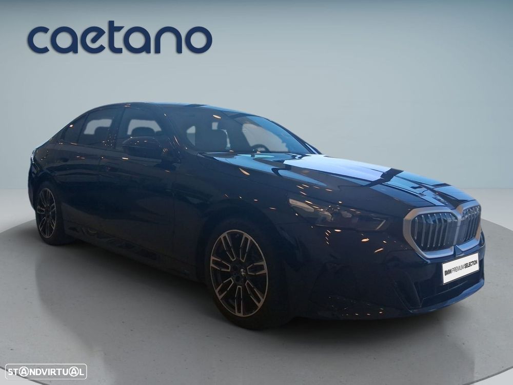 BMW 530 e Pack Desportivo M — fotografia 6