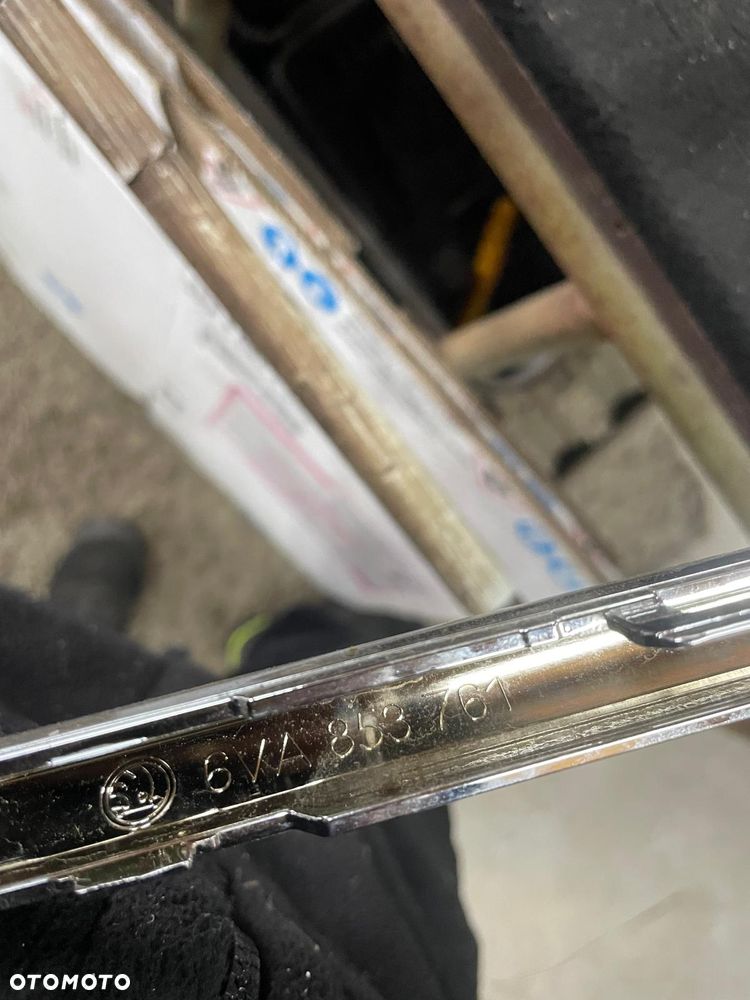 RAMKA ATRAPY CHROM SKODA FABIA IV 6VA853761 - 2