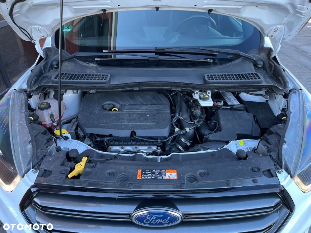 Ford Kuga 1.5 EcoBoost 2x4 ST-Line - 30