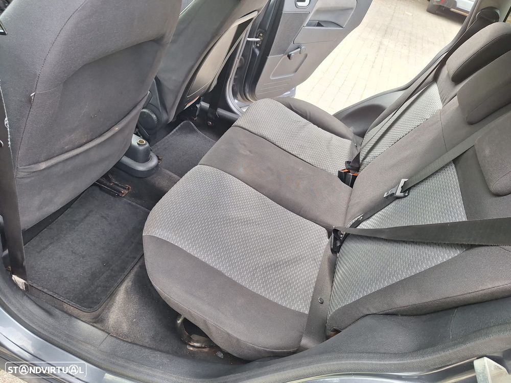 Ford Fusion 1.4 TDCi + - 9