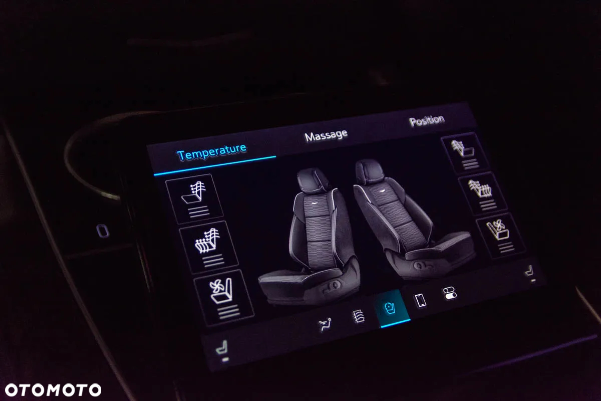 Cadillac Escalade - 17