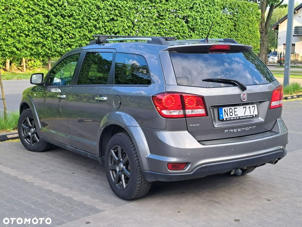 Fiat Freemont 2.0 Multijet 16V DPF Automatik Allrad Lounge - 12