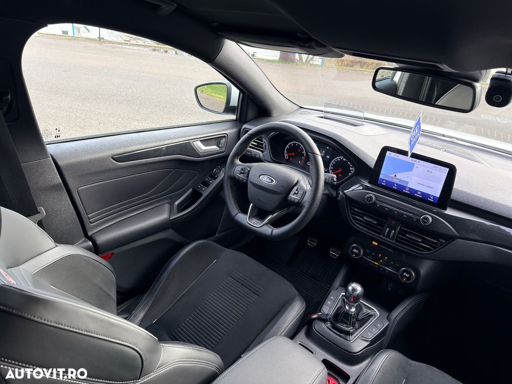 Ford Focus 2.3 Ecoboost ST3 - 8