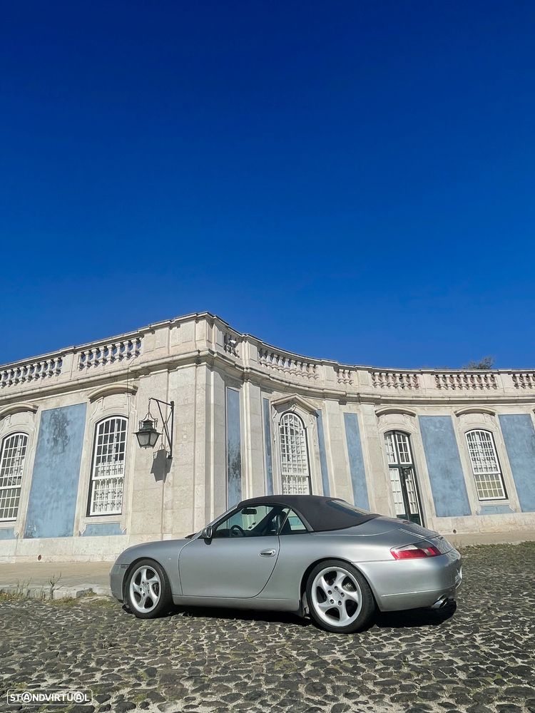 Porsche 911 Série F - 2