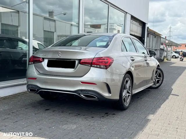 Mercedes-Benz A - 4