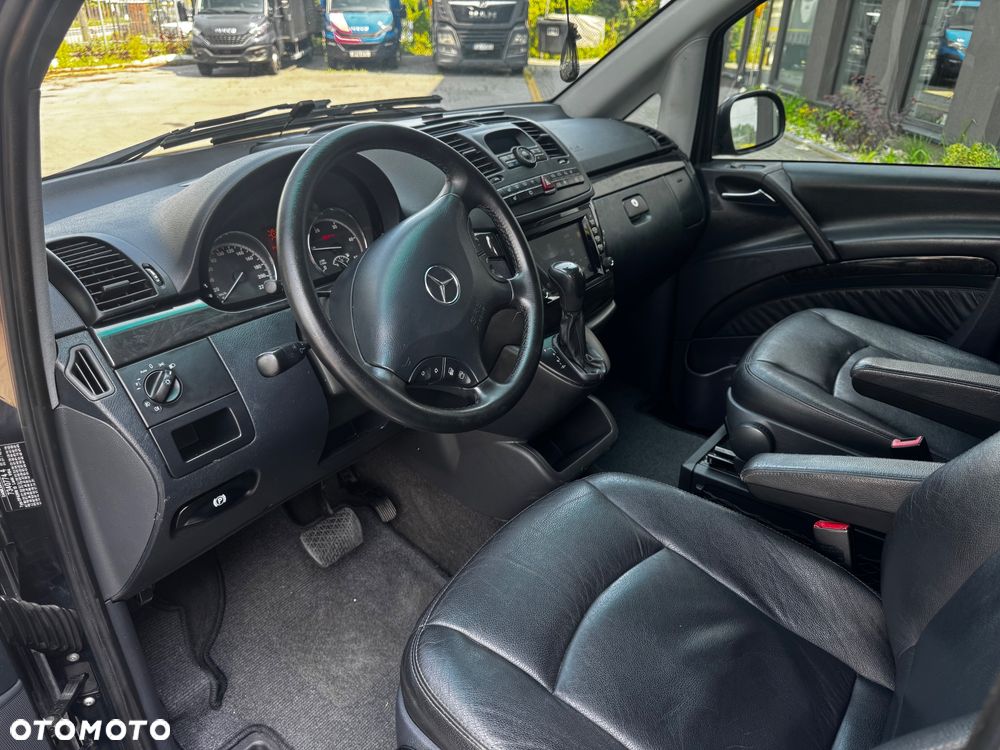 Mercedes-Benz Viano - 14