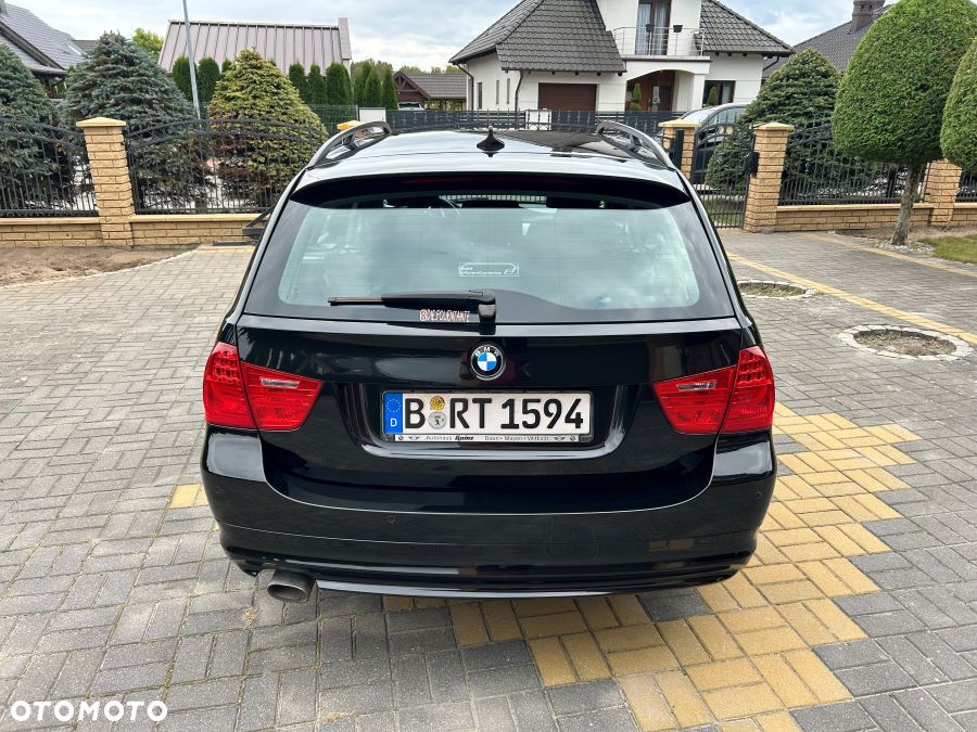 BMW Seria 3 320d DPF - 6