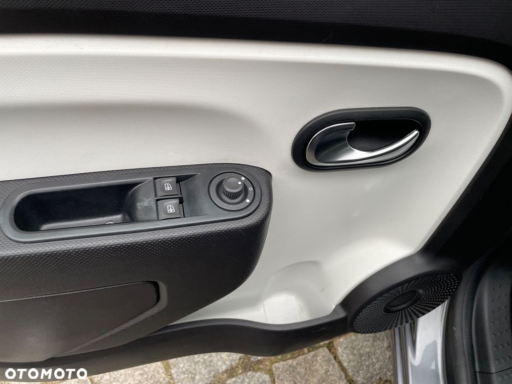 Renault Twingo ENERGY TCe 90 Intens - 23