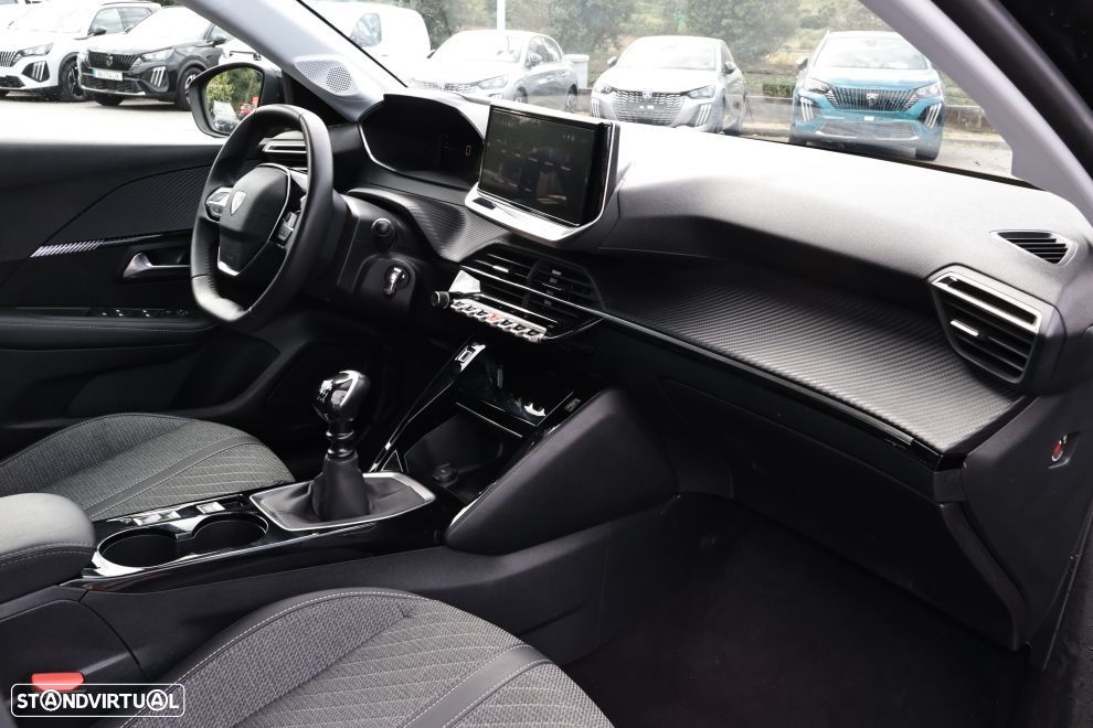 Peugeot 208 1.2 PureTech Allure - 12