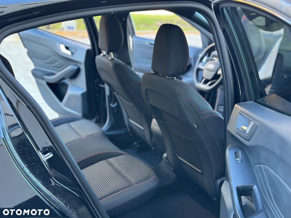 Ford Focus 1.0 EcoBoost ST-Line - 32