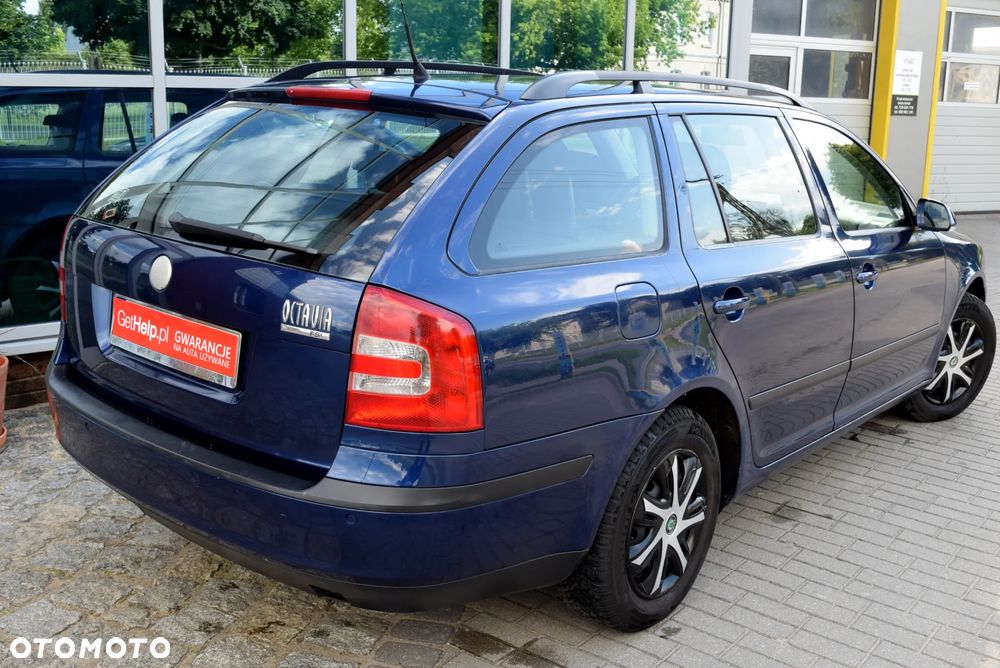 Skoda Octavia 1.6 FSI Ambiente - 3