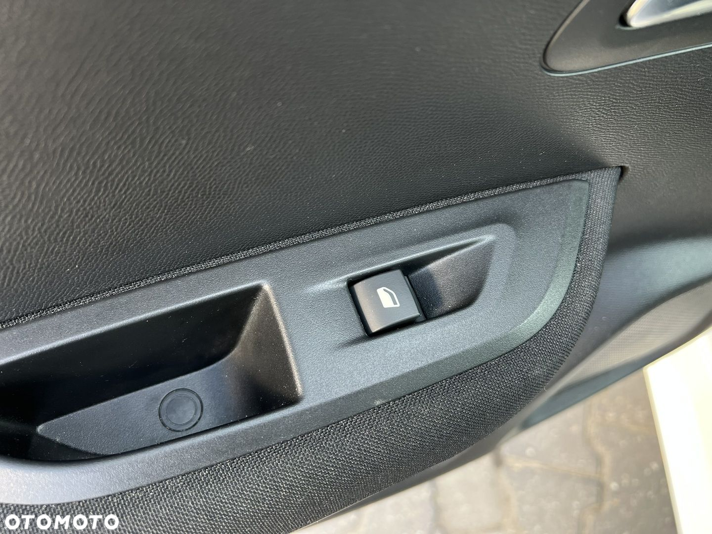 Peugeot 2008 1.2 PureTech Active Pack S&S EAT8 - 25