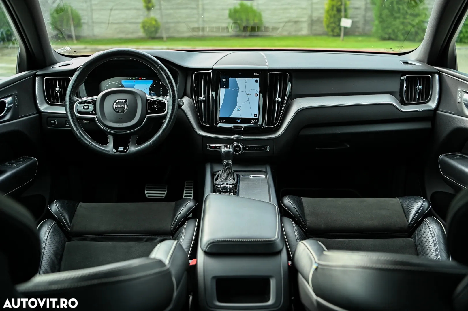 Volvo XC 60 D4 AWD Geartronic RDesign - 25