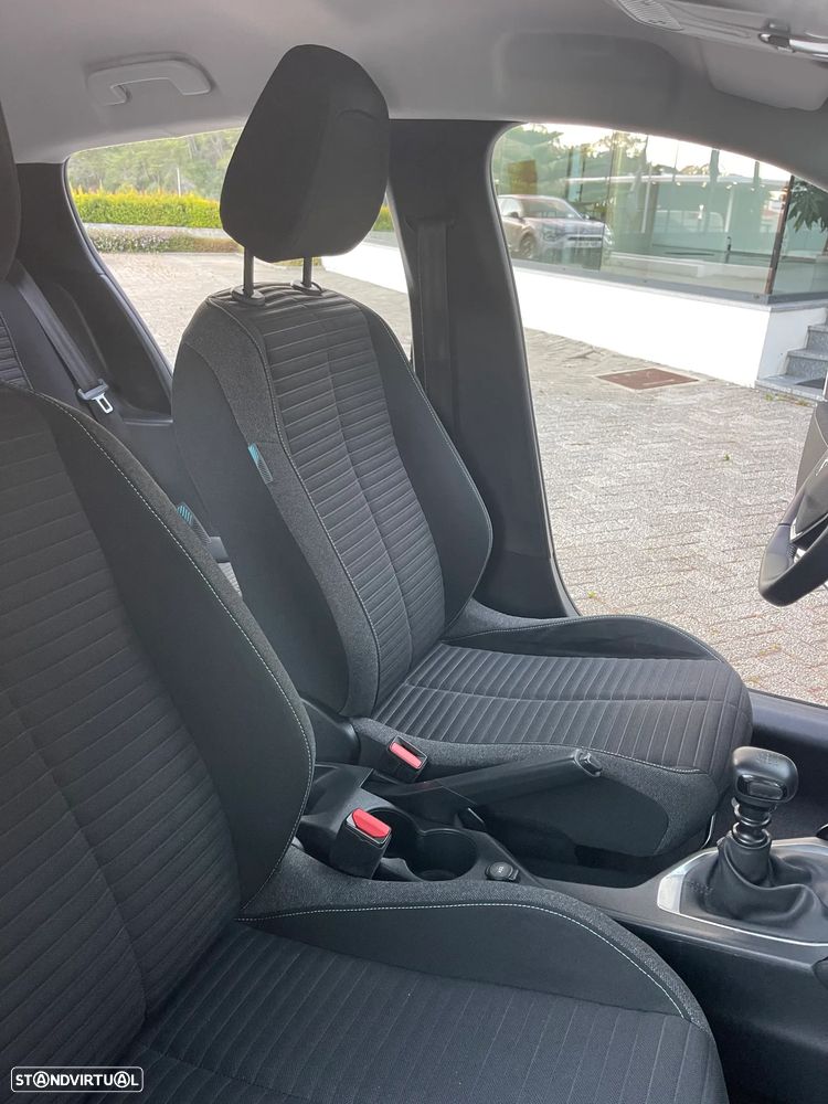 Peugeot 208 1.2 PureTech Allure - 12
