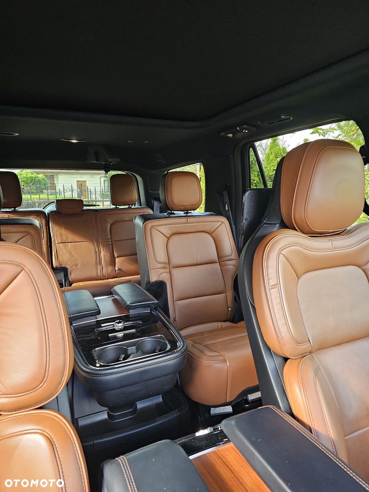 Lincoln Navigator - 10