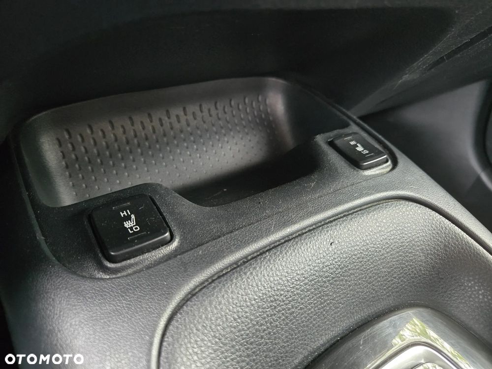 Toyota Corolla 1.8 Hybrid GPF Executive - 19