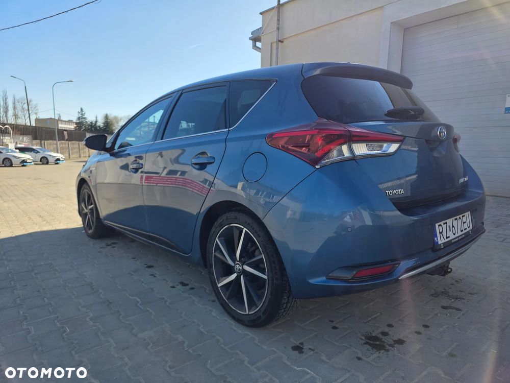 Toyota Auris Hybrid 135 Prestige - 8