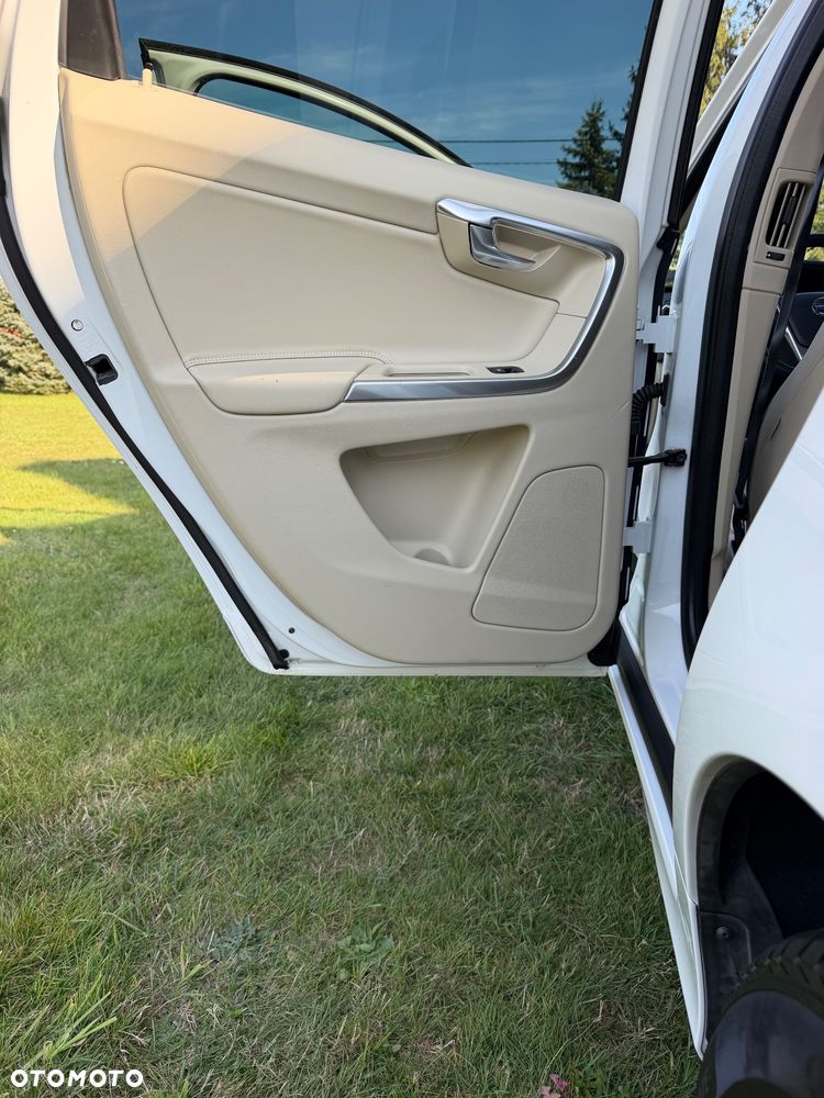 Volvo XC 60 - 8