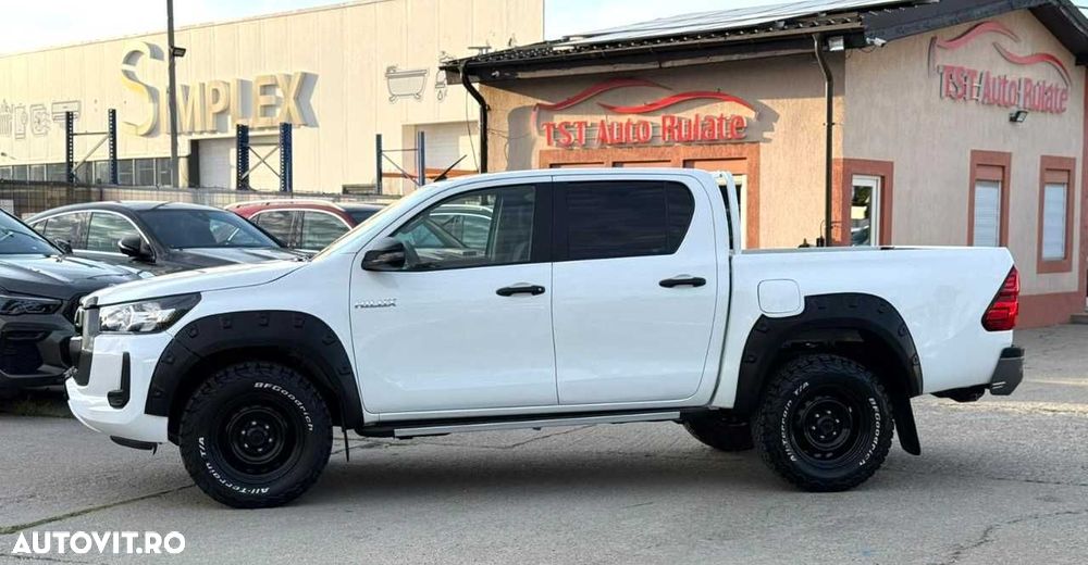 Toyota Hilux - 5