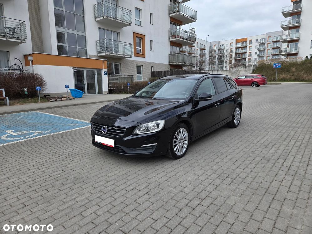 Volvo V60 D2 Kinetic - 1