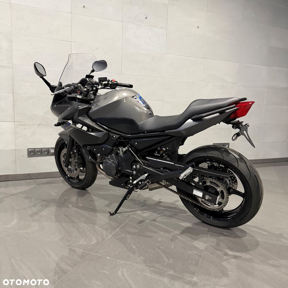 Yamaha XJ - 12