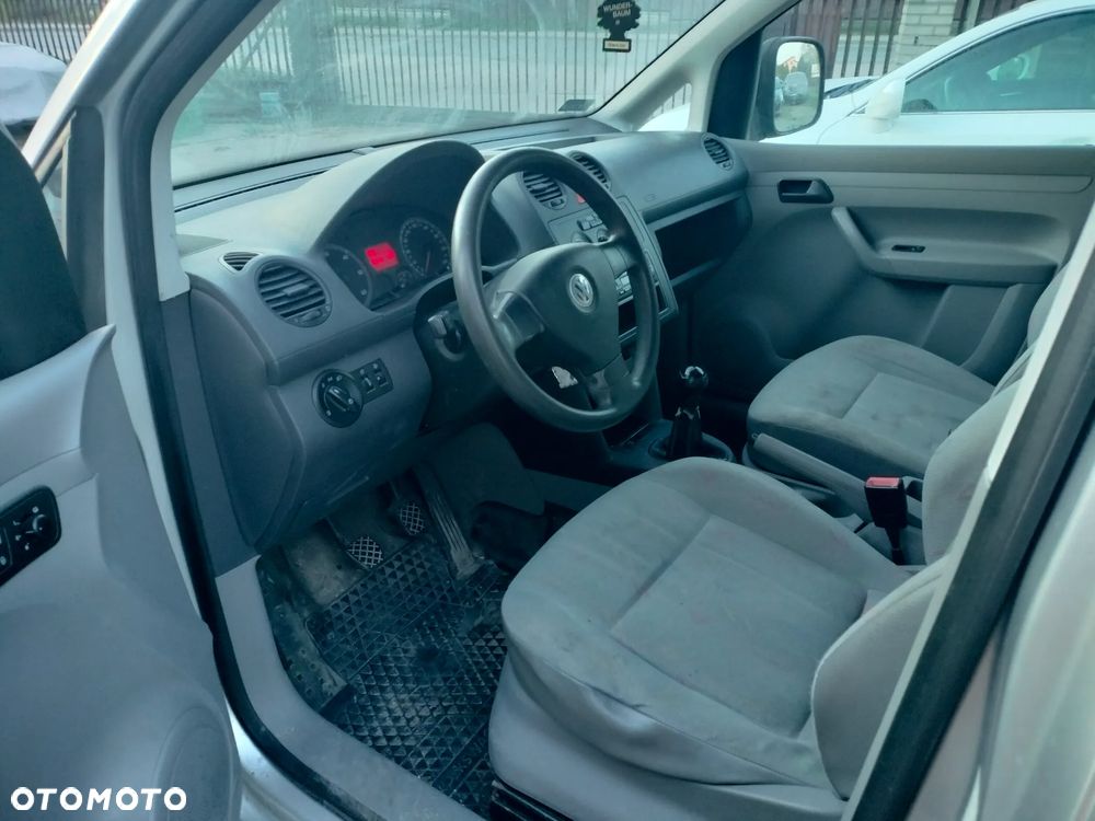 Volkswagen CADDY - 9