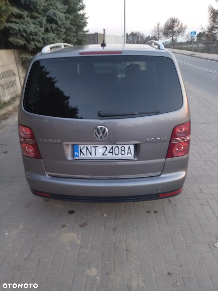 Volkswagen Touran 2.0 TDI Highline - 5