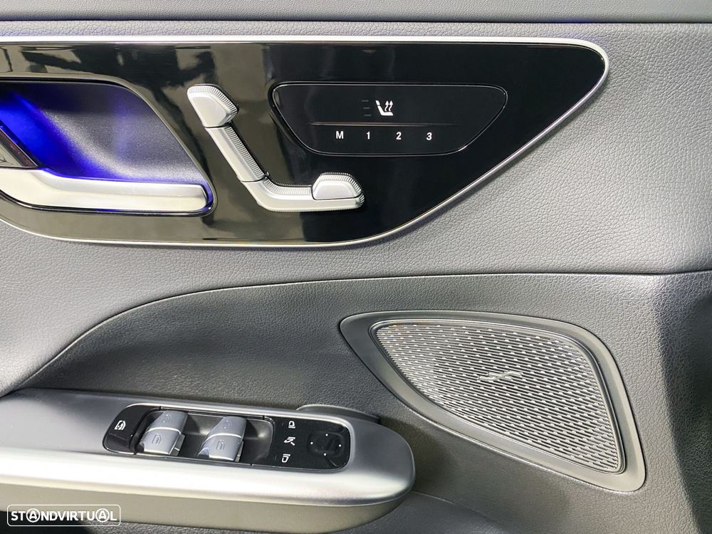 Mercedes-Benz C 300 e AMG Line - 10