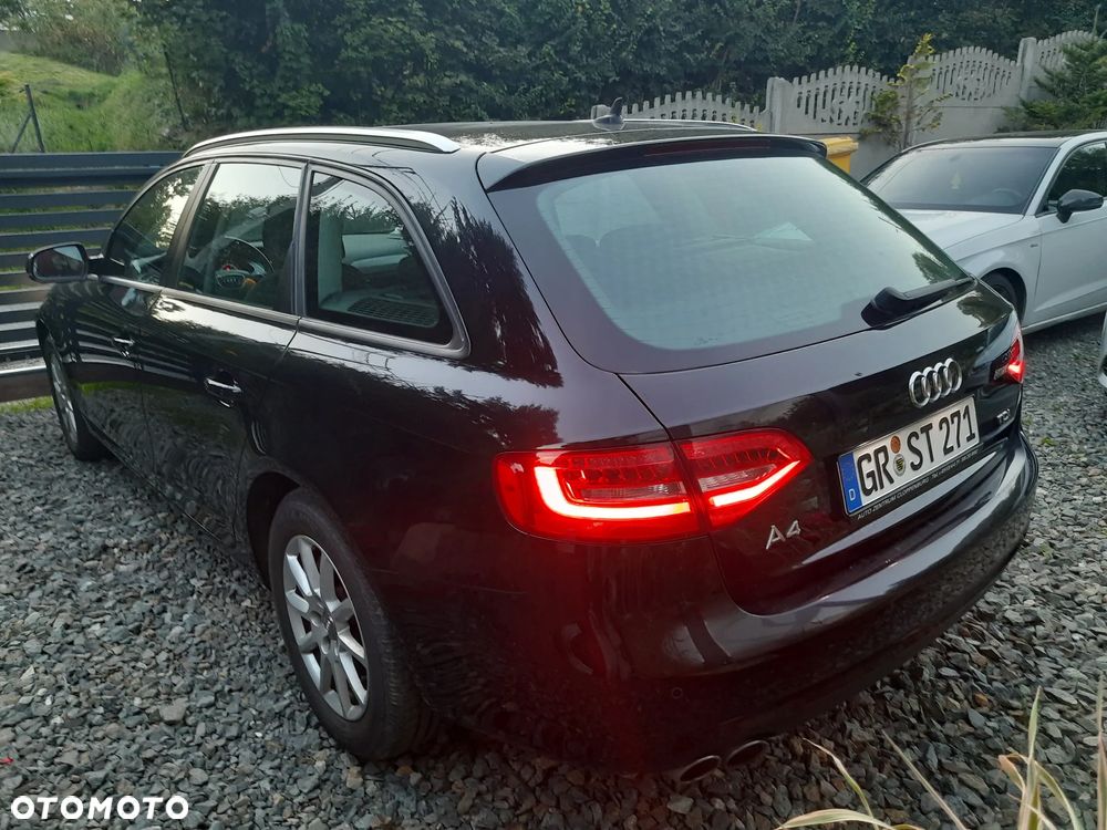 Audi A4 Avant 2.0 TDI DPF Attraction - 12