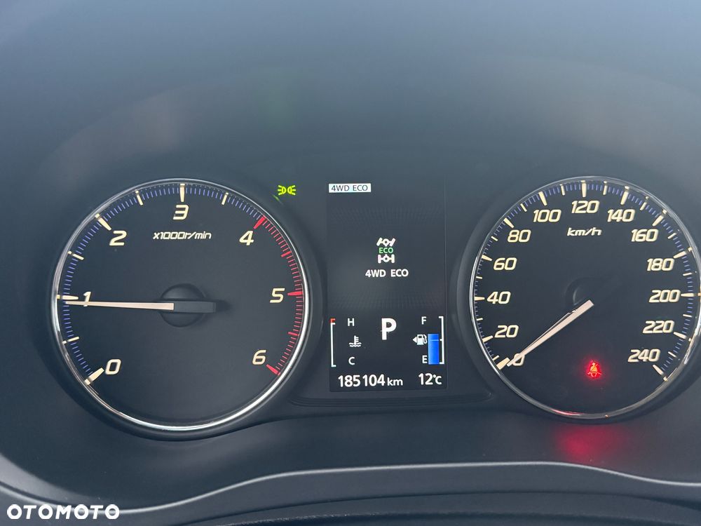 Mitsubishi Outlander - 28