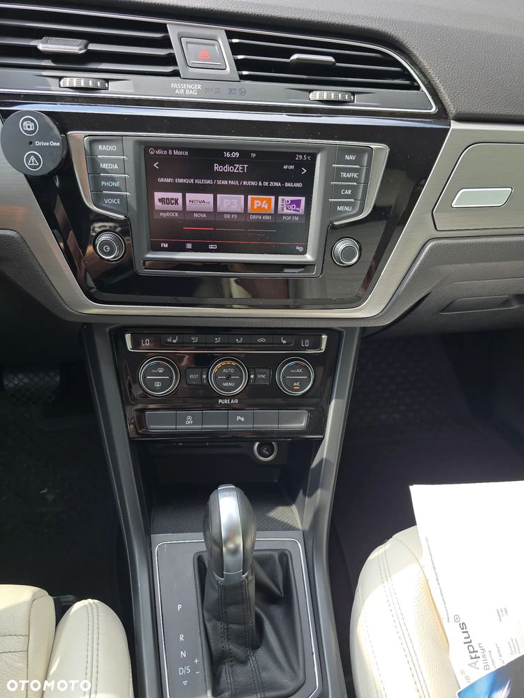 Volkswagen Touran 1.4 TSI BMT Highline DSG - 17