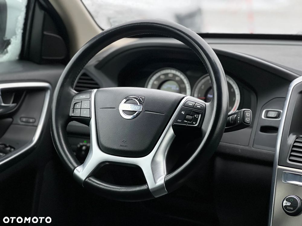 Volvo XC 60 - 16